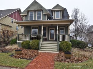 1229 S 2nd St, St Charles, IL