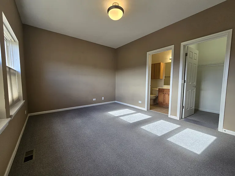 1844 N Lockwood Ave #B — Photo 15