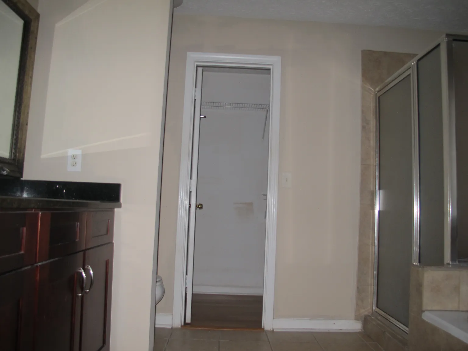 3 bed, 1883 sqft, $1,800 — Photo 3