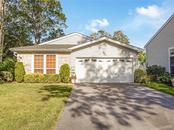 153 Fairfield Drive, Holbrook, NY 11741