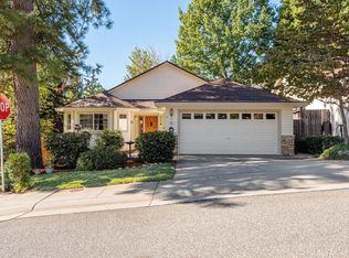 305 Vistamont Dr, Grass Valley, CA 95945