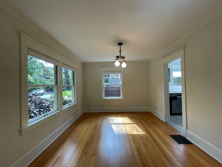 2409 NW Raleigh St — Photo 5