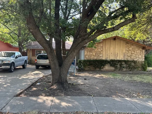 4542 Silver Springs Dr, Dallas, TX 75211