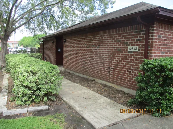 10842 Lynbrook Dr APT A, Houston, TX 77042