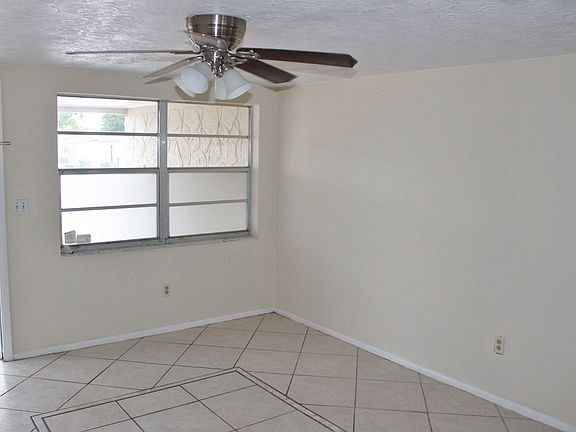 5th image of 3339 Hoover Dr