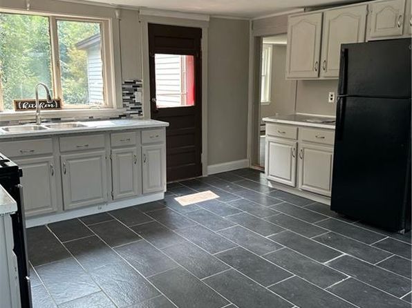 1151 Main St, Richmond, RI 02898
