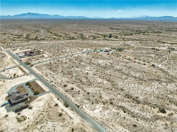 9350 Saif Ct, Pahrump, NV 89061