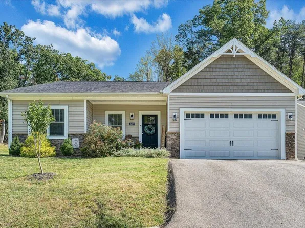 4269 Daugherty Rd, Salem, VA 24153