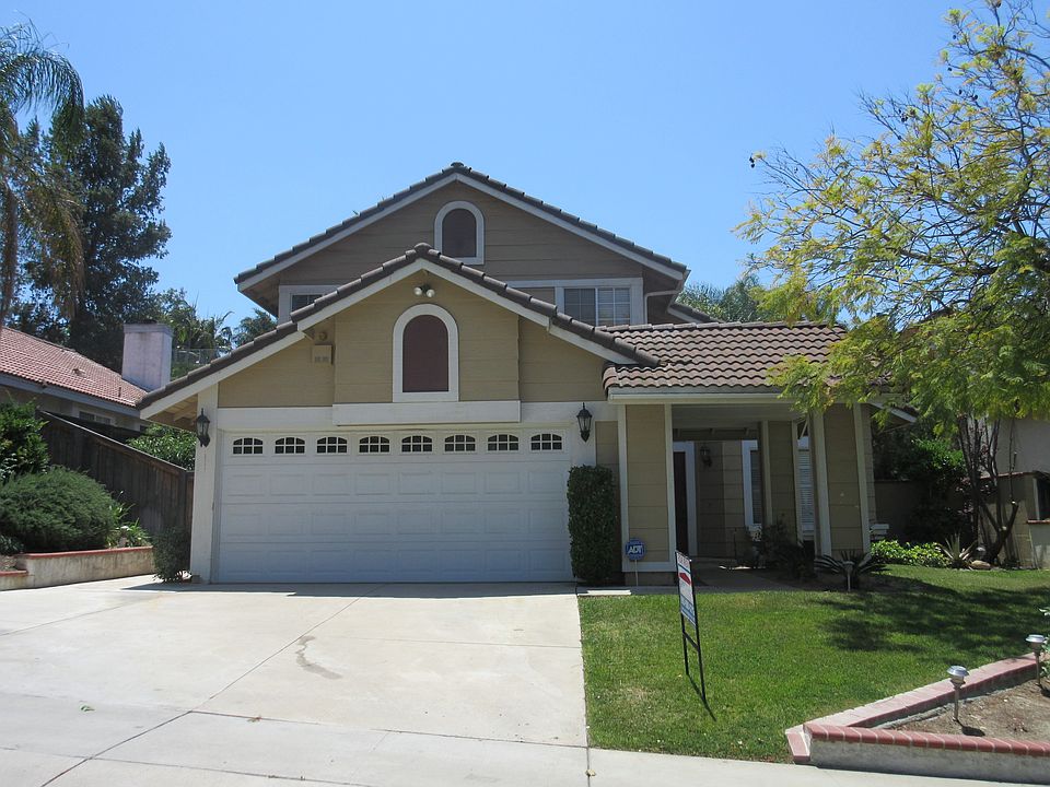 1st image of 3010 Amber Dr