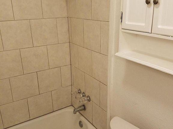 3rd image of 7738 Dorsett Dr