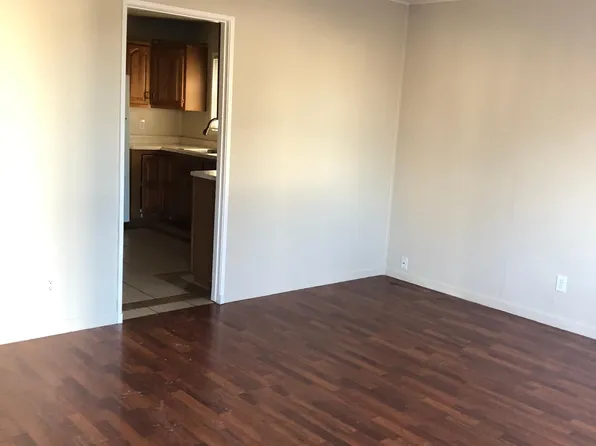 3804 S Park Dr, Belleville, IL 62226