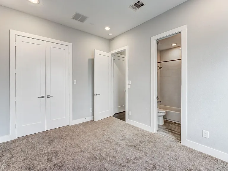 8409 Hempstead Rd #A — Photo 34