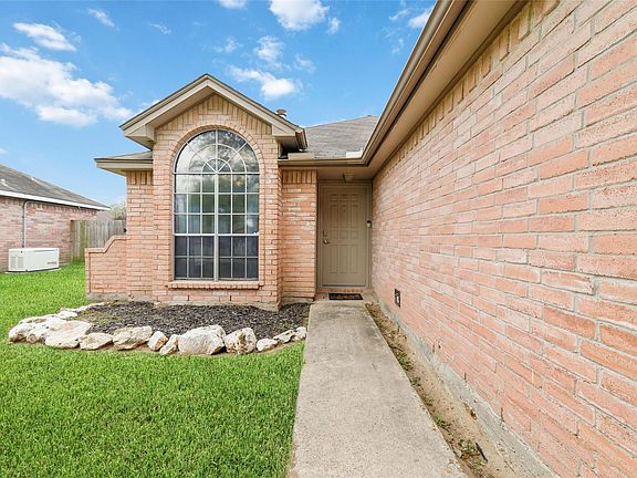 5th image of 19515 Horden Creek Dr