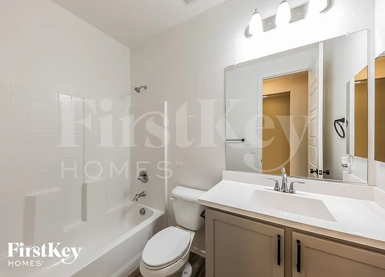 18530 W Robin Ln — Photo 14