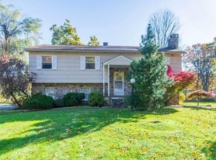 30 Ludlam Rd, Monroe, NY 10950