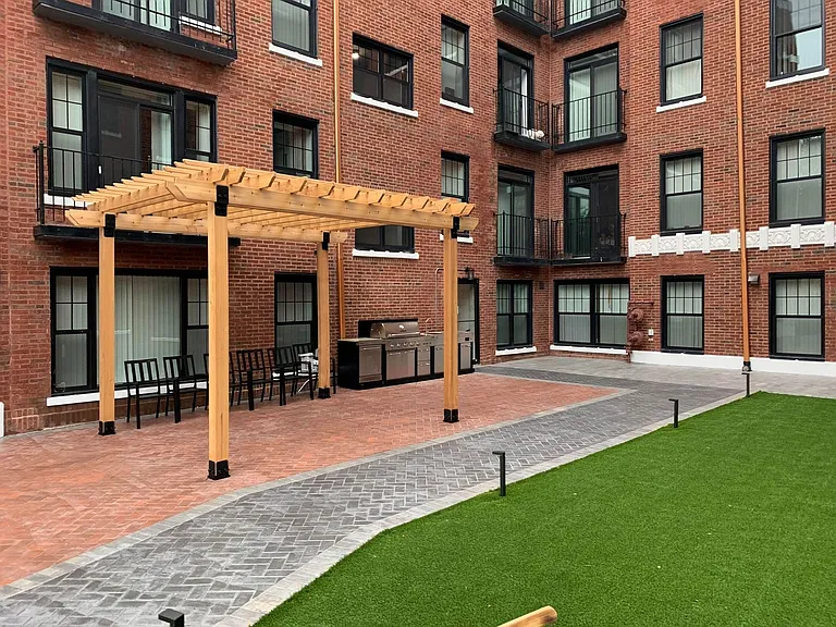 The Lakeside Terrace — Photo 31