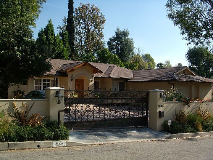 1st image of 2846 Westbrook Ave