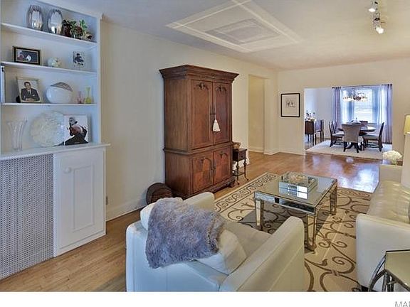 3rd image of 725 S Skinker Blvd APT 2N