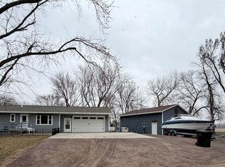 306 Corsica Ct, Milbank, SD 57252