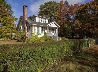 238 Roosevelt Rd, Weymouth, MA 02188