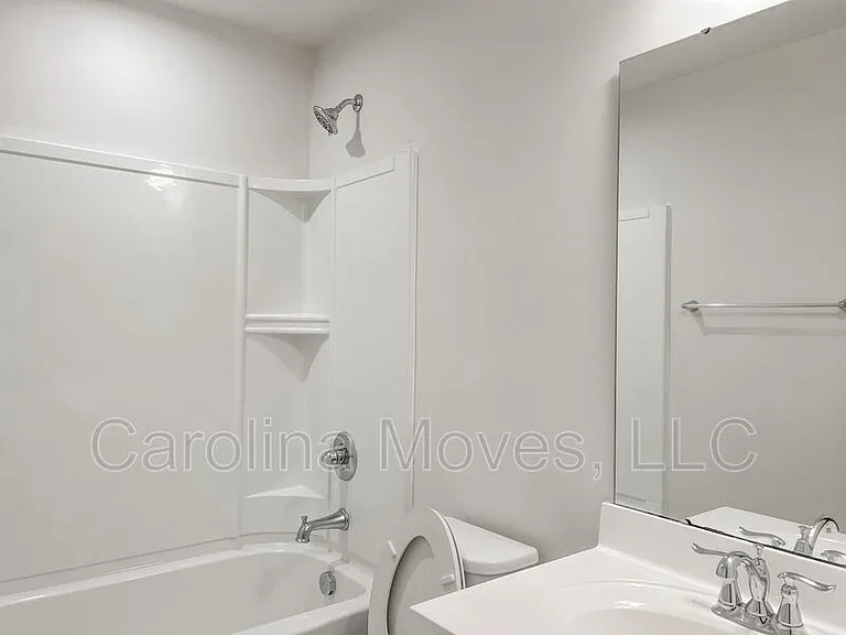415 Huntingdale Pl — Photo 10