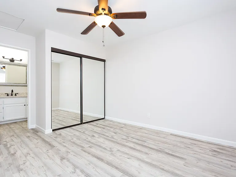 4163 Cleveland Ave #6 — Photo 8