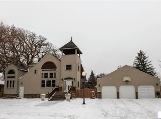 227 W 5th St, Mankato, MN 56001