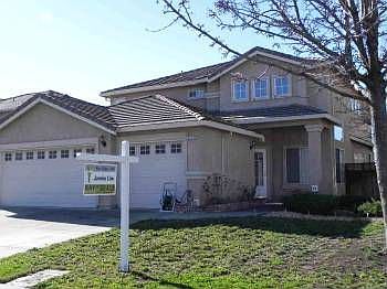 3rd image of 2219 Garnet Dr