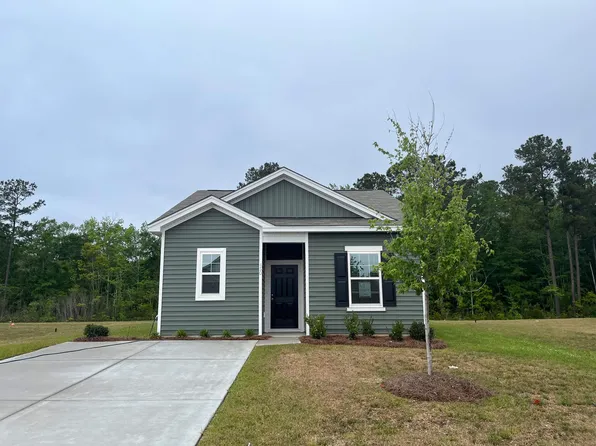 450 Castillo Dr, Loris, SC 29569