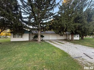 204 E 5th St #204 & 206, Armington, IL 61721