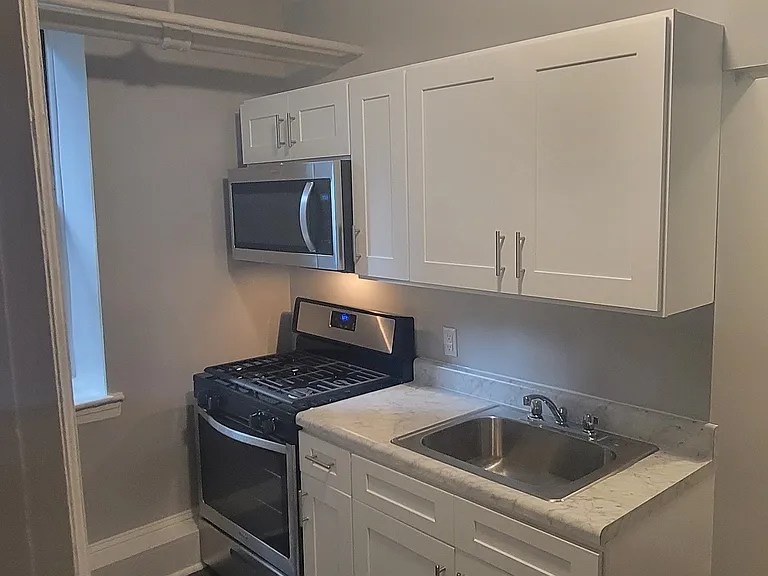 64 Baldwin Avenue — Photo 7