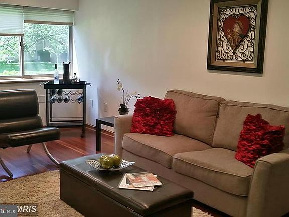 3rd image of 5107 Crossfield Ct #303