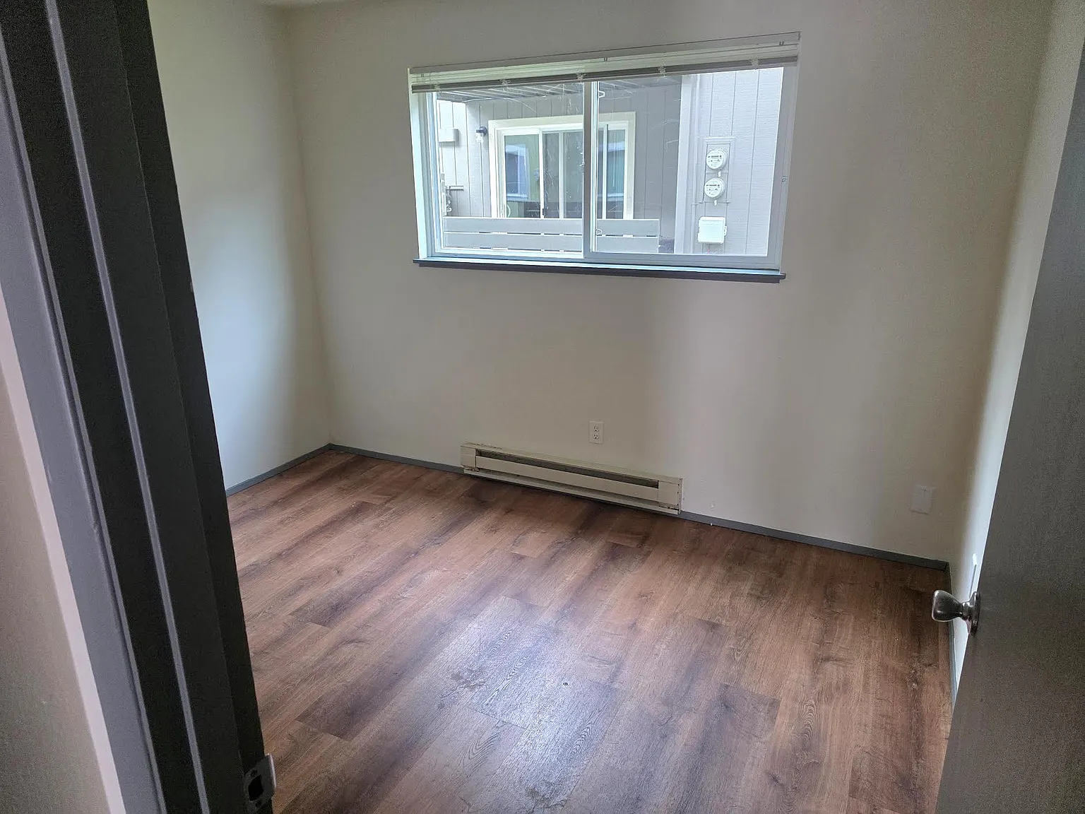 3 bed, 1050 sqft, $1,600 — Photo 3