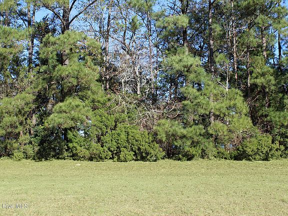 3rd image of 113 Waterway Drive