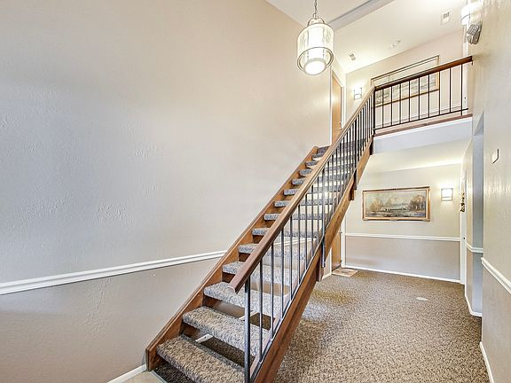 4th image of 1152 Silverwood Ct APT B1