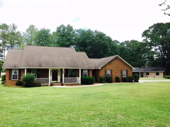 136 Meadow Lark Ln, Dublin, GA 31021