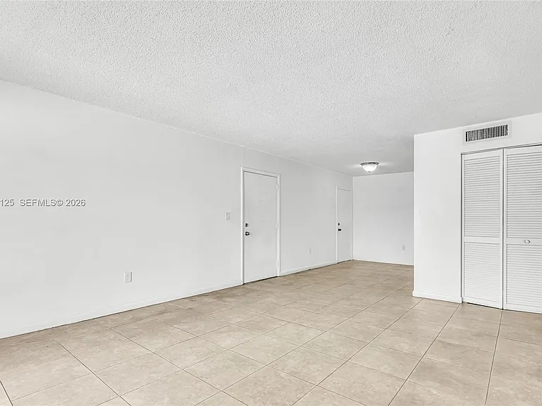 7201 Miami Lakes Dr #B14 — Photo 14