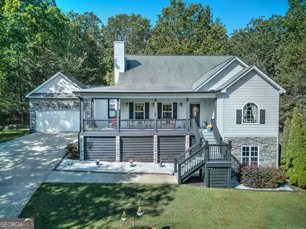 18 Hunters Ridge Dr, Adairsville, GA 30103