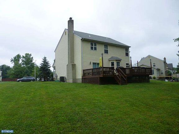 3rd image of 4355 S Woodland Dr
