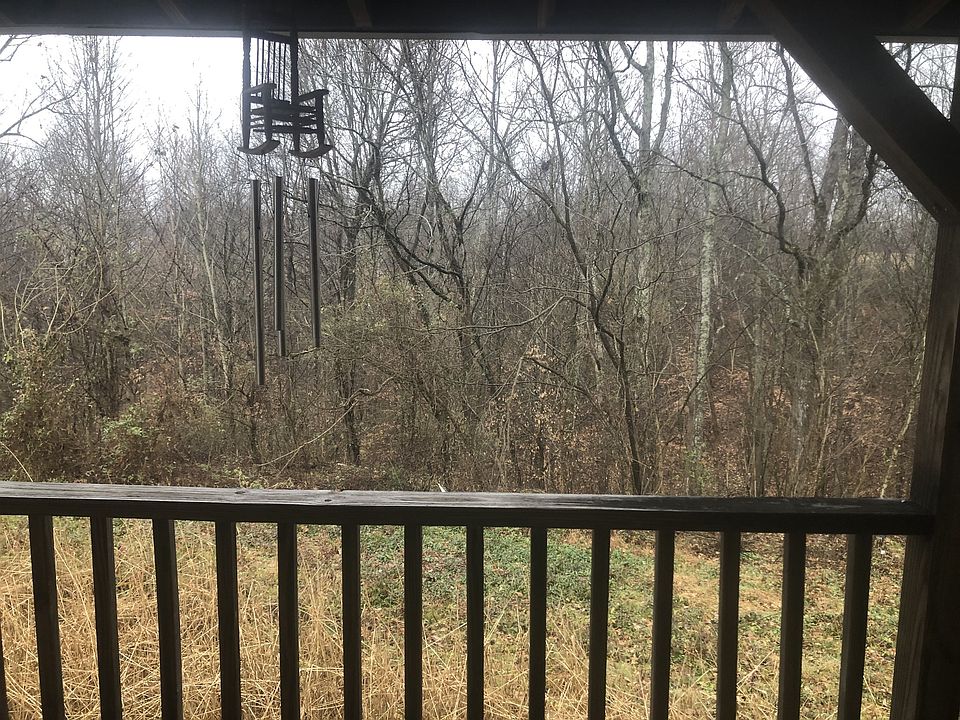 2nd image of 1083 Haydenburg Rd