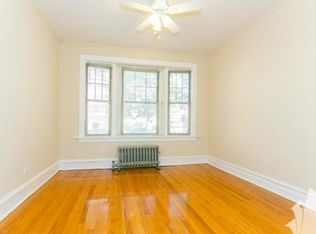 1609 W Berteau Ave #1607-1, Chicago, IL 60613