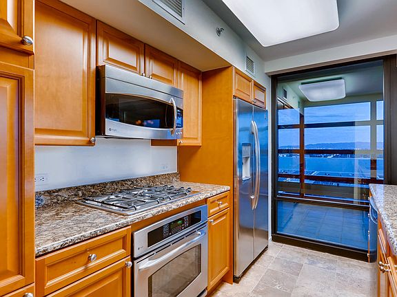 3rd image of 4808 N 24th St Unit 1208