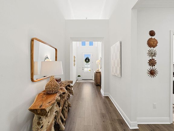 3rd image of 8422 Island Breeze Ave