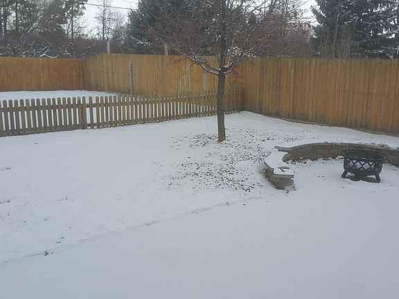 Nice big yard with fire place