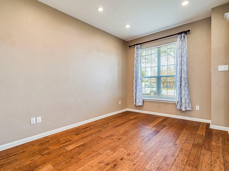 102 Trailridge Dr — Photo 12