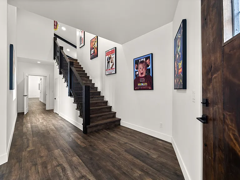 235 Cowboy Dr — Photo 16
