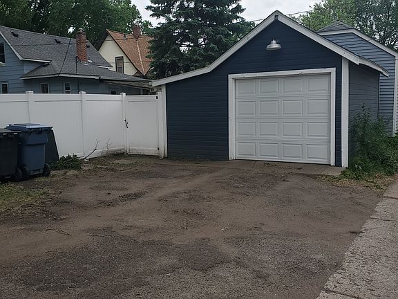 3rd image of 3112 40th Ave S
