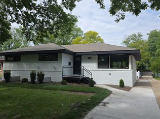 8928 Central Park Ave, Evanston, IL 60203