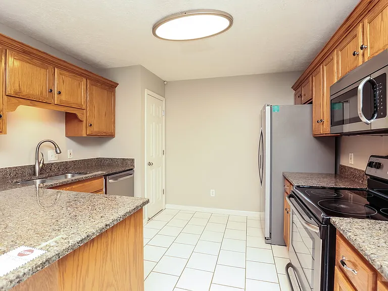 7004 Bridgewater Dr — Photo 7