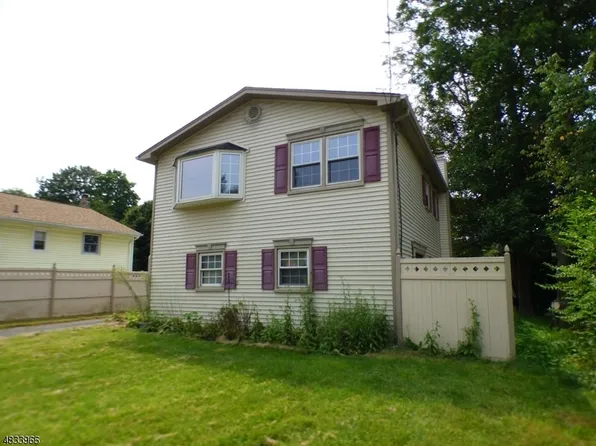 16 Kovach St, Franklin, NJ 07416